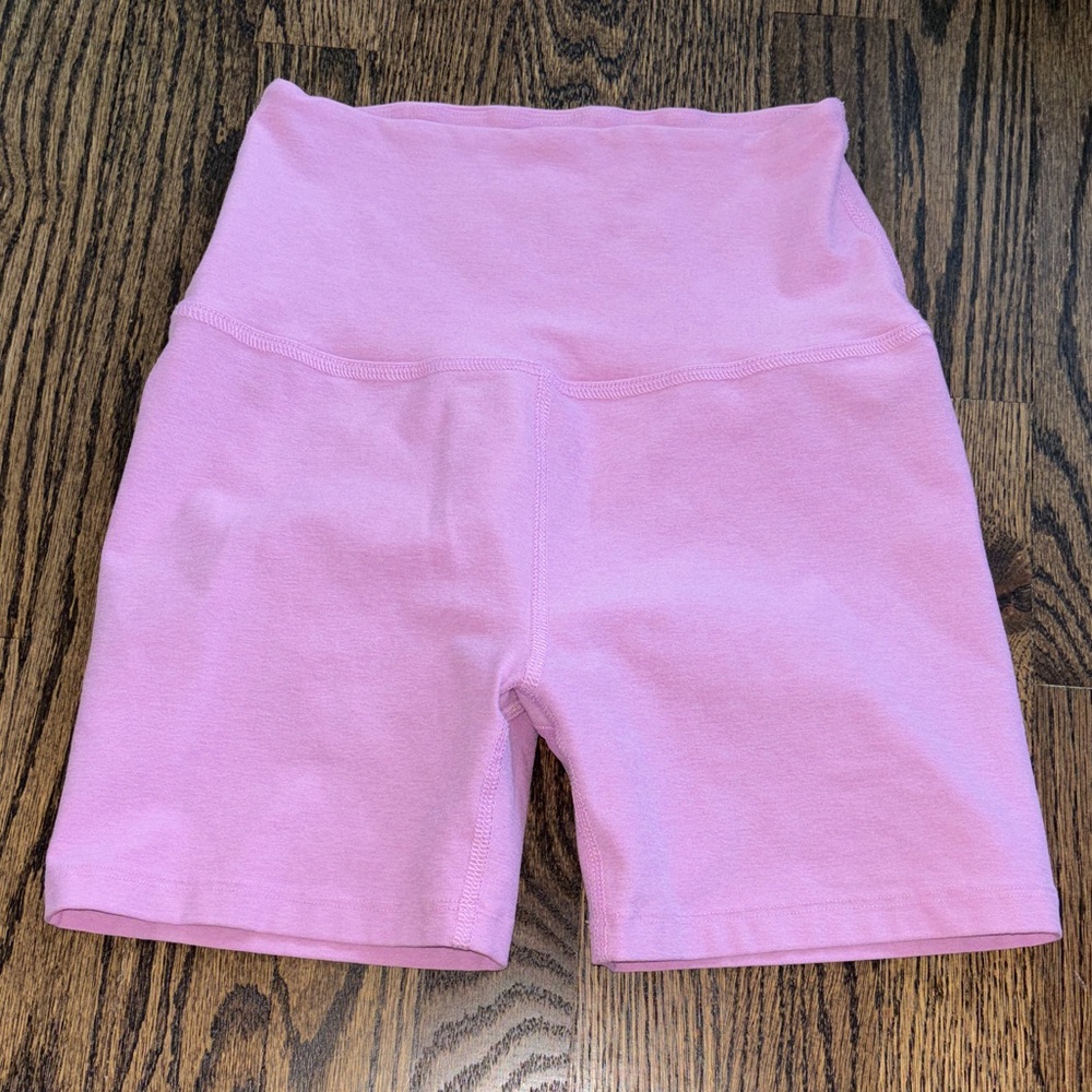 Beyond Yoga Women's High-Waist Pink Active Bike Shorts